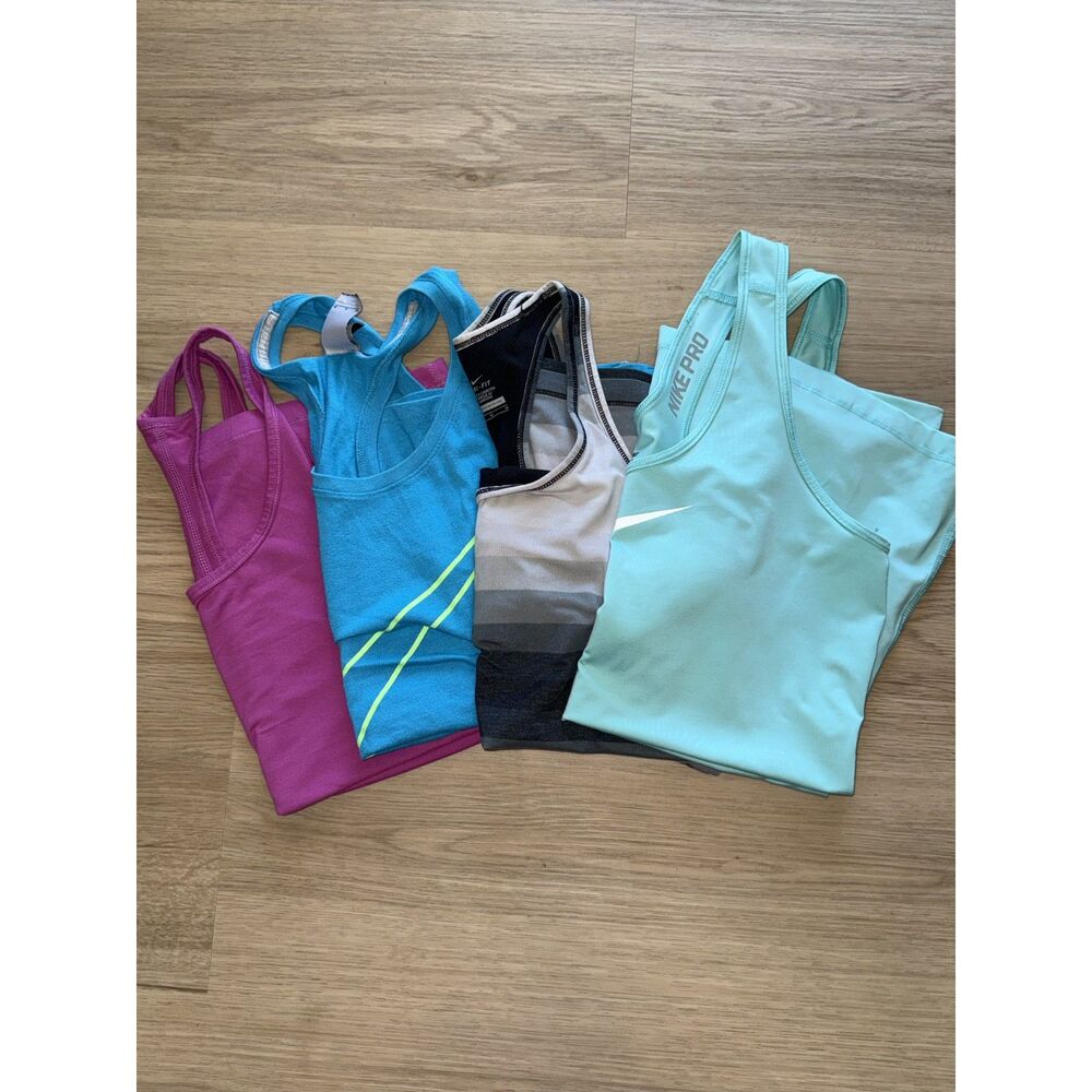 Nike Tank top Lot of 4 Medium Athletic workout Tank